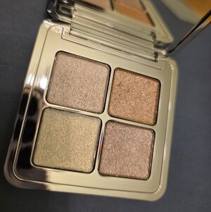 Kylie Wet Shimmer Quad original/neutral Shimmer. Imperfect, Brand New